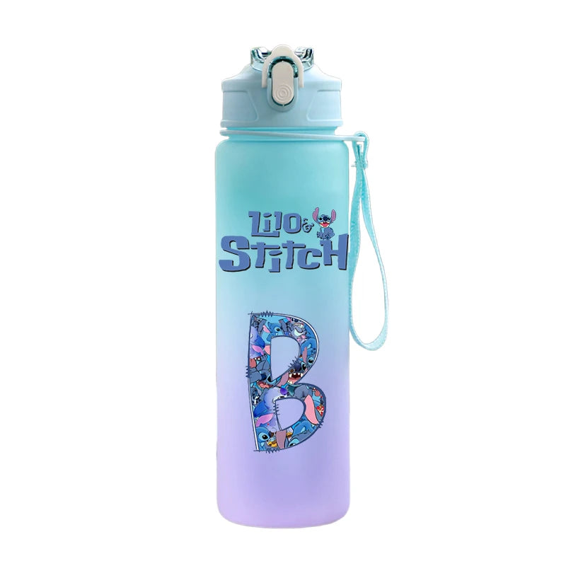 Garrafa de água com estampa de letras A-Z Lilo Stitch de 750ML, grande capacidade, portátil, desenho animado, anime, esporte ao ar livre, copo de água, presente para criança